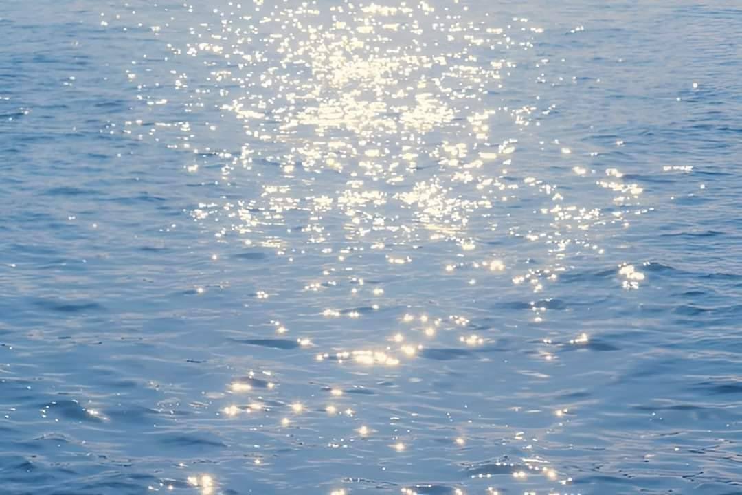 heeseung will be the sun who meets with the ocean again, meaning, enhypen.