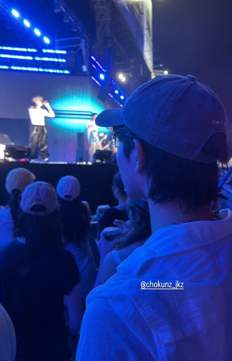 𝒓𝒚🍒 tweet media