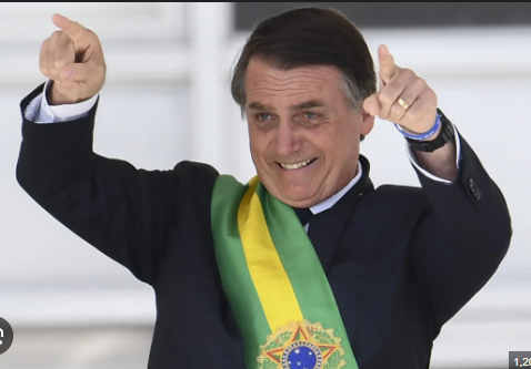 Alexandre tweet media