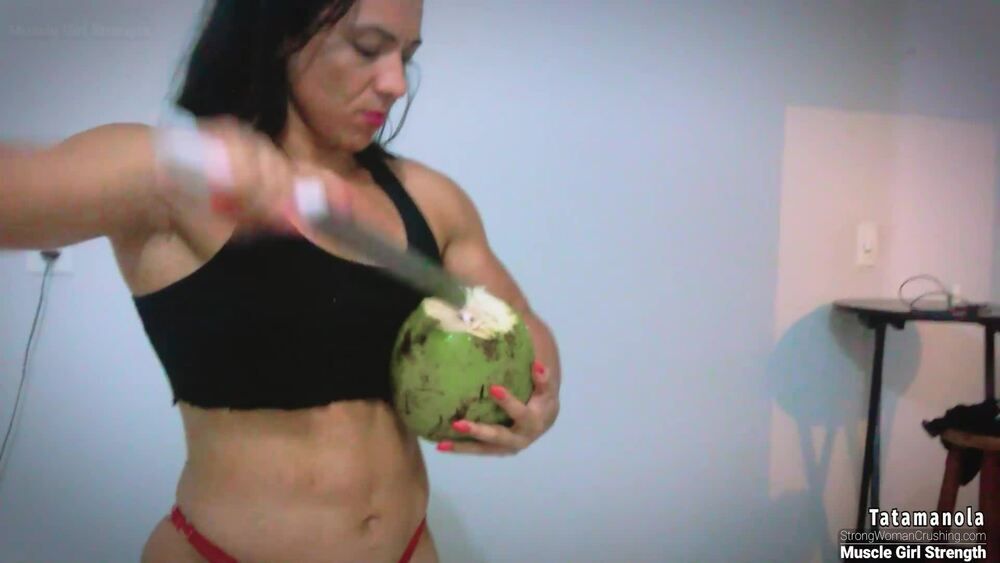 StrongWomanCrushing.com tweet media