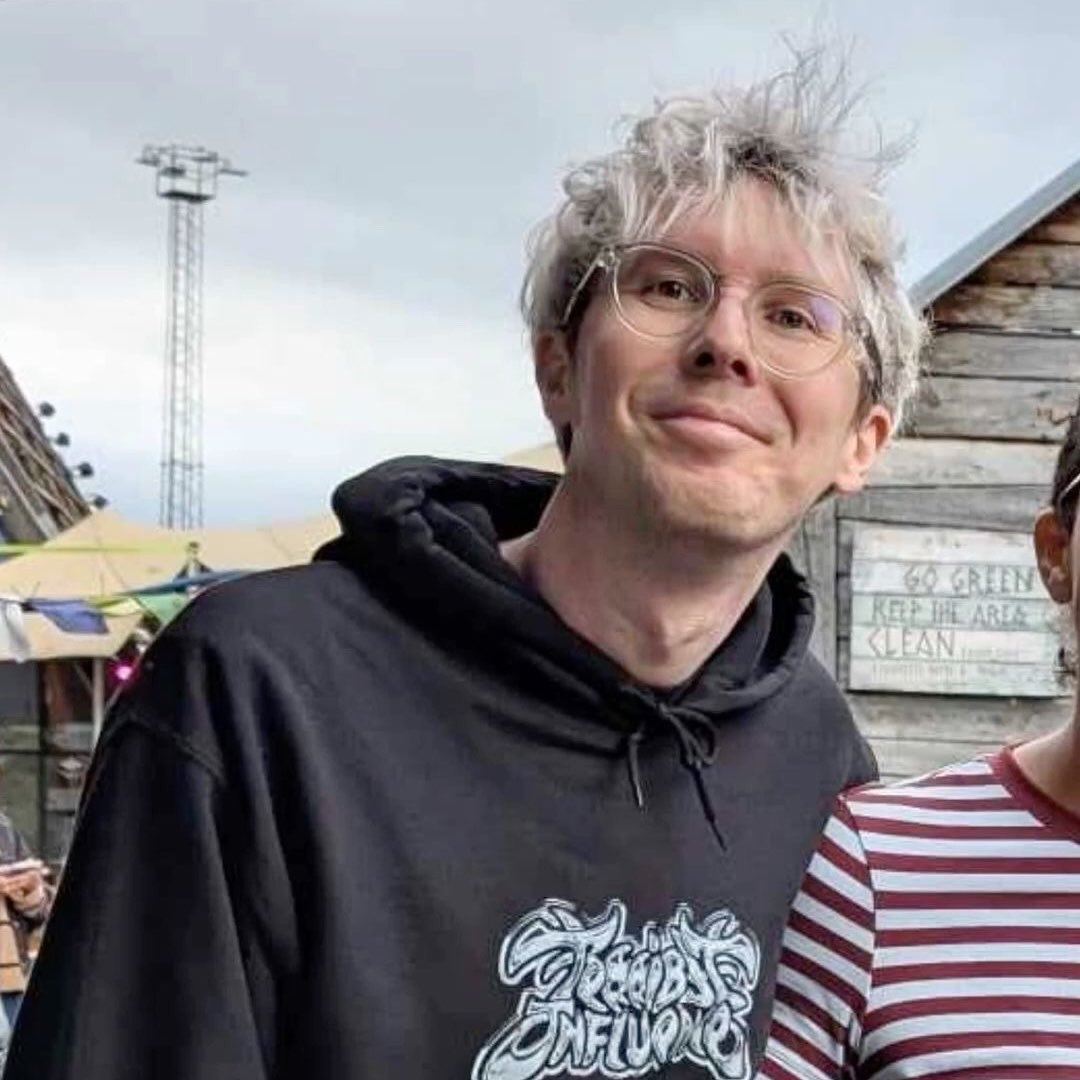 vera ✦ tweet media