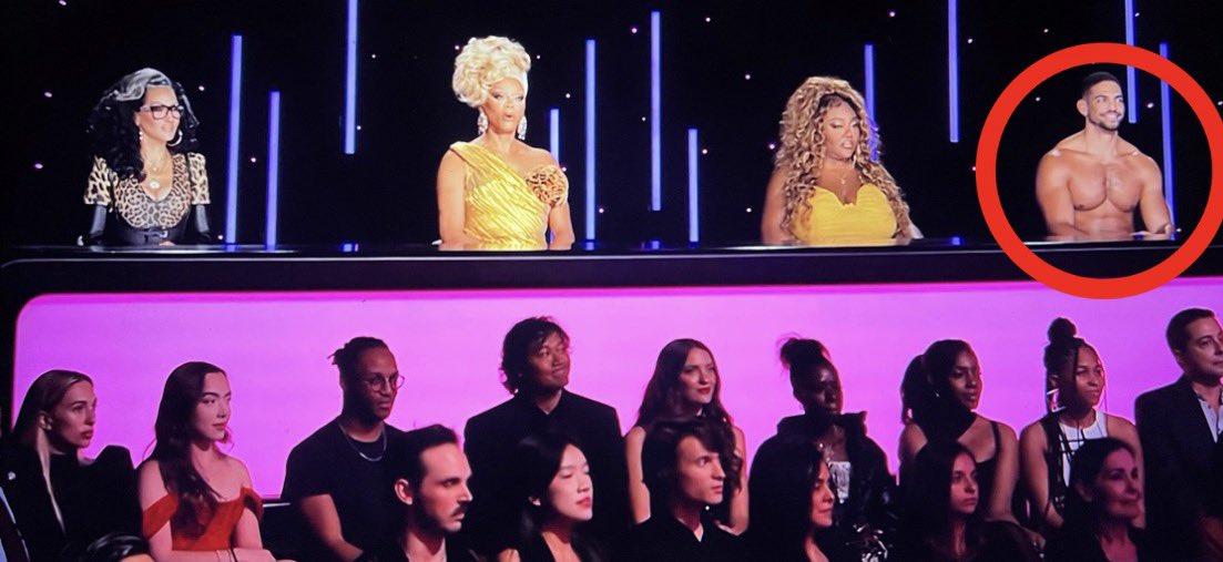 milo #TEAMMYKINI tweet media