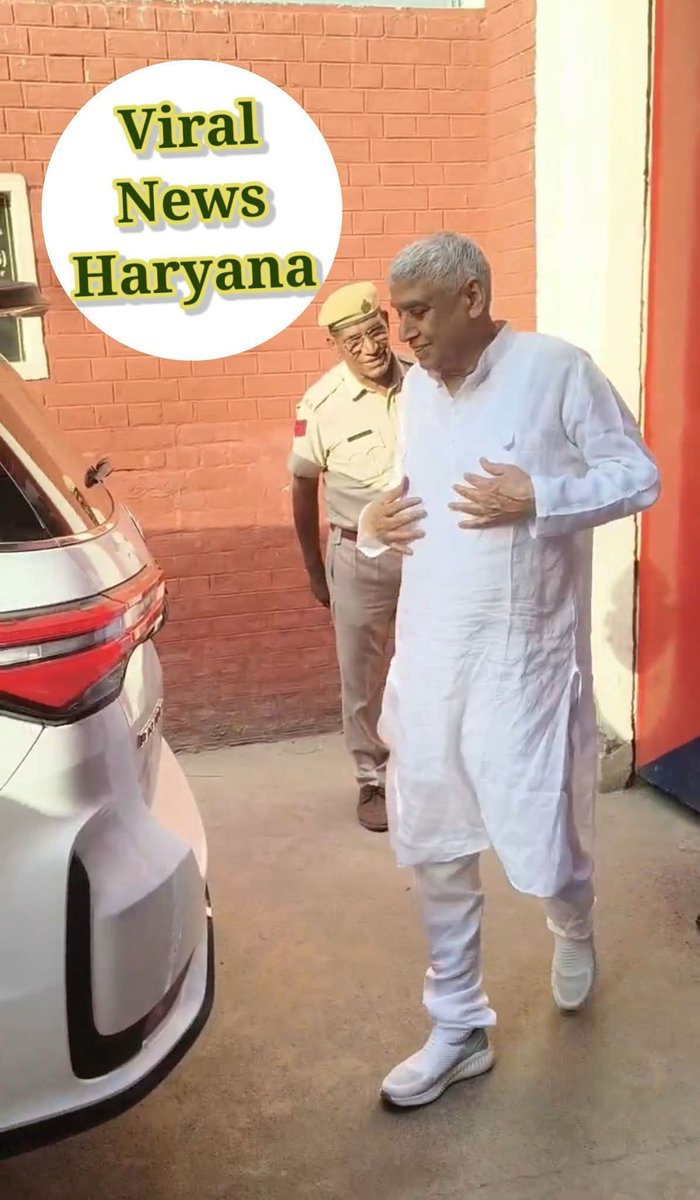 DassD22700845's tweet image. वही तेज वही नूर कोई फर्क नहीं मेरे भगवान में 🤲🙇💫🌟🙏😇
#SantRampalJiMaharaj
#PhotoEditingChallenge