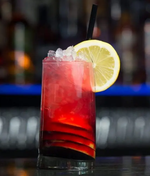 Spirit_of_Wales's tweet image. Spring evenings call for lighter cocktails.
From floral elderflower serves to crisp citrus vodka drinks, discover our favourite Welsh cocktails for the season.
👉 spiritofwales.com/2023/03/20/spr…
#SpringCocktails #WelshDrinks #SpiritOfWales
