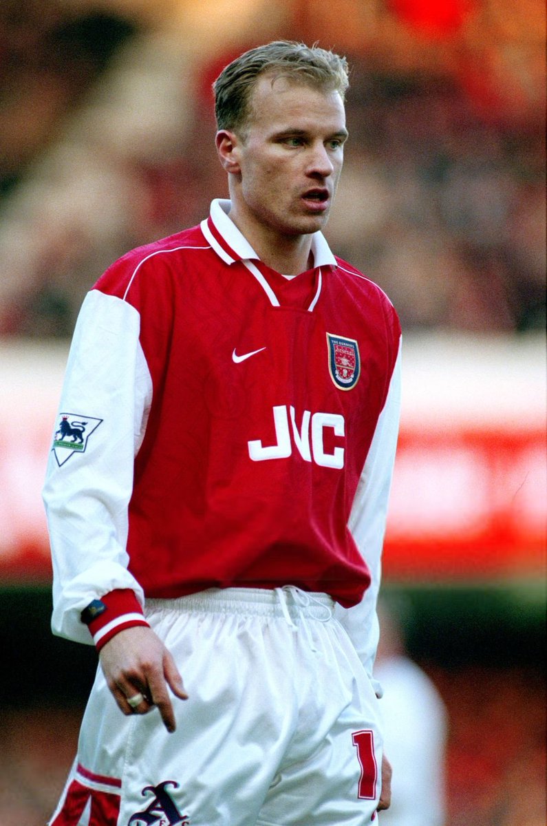 Throwback Arsenal tweet media