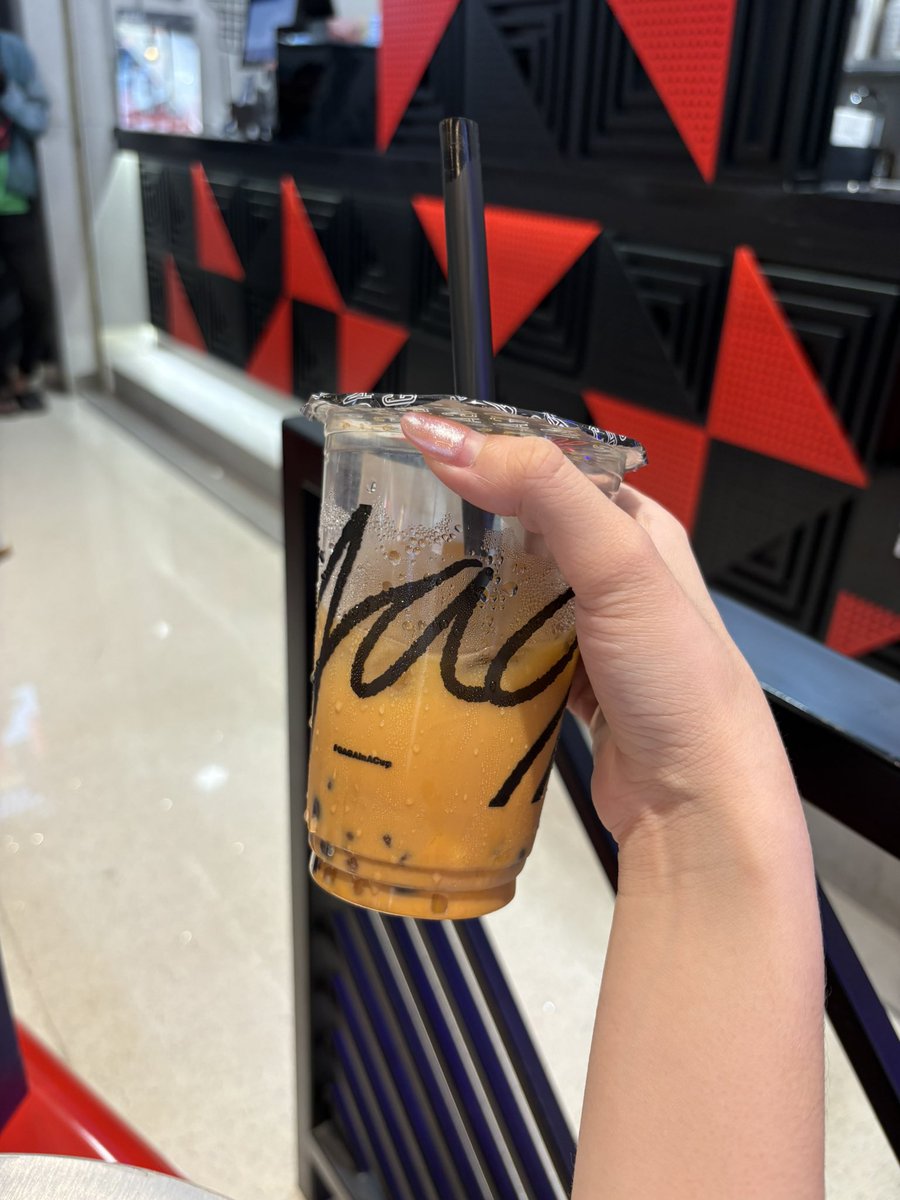 acha 🍵 tweet media