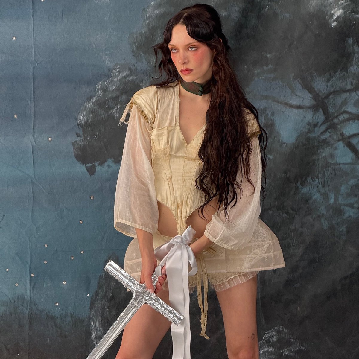 Holly Humberstone tweet media