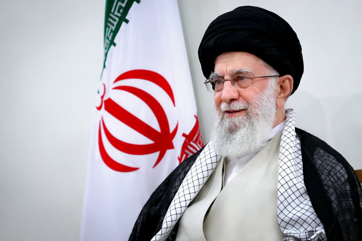 خونِ سرخِ او، نقشه‌ی راهِ مقاومت است.#شهید_ایران
