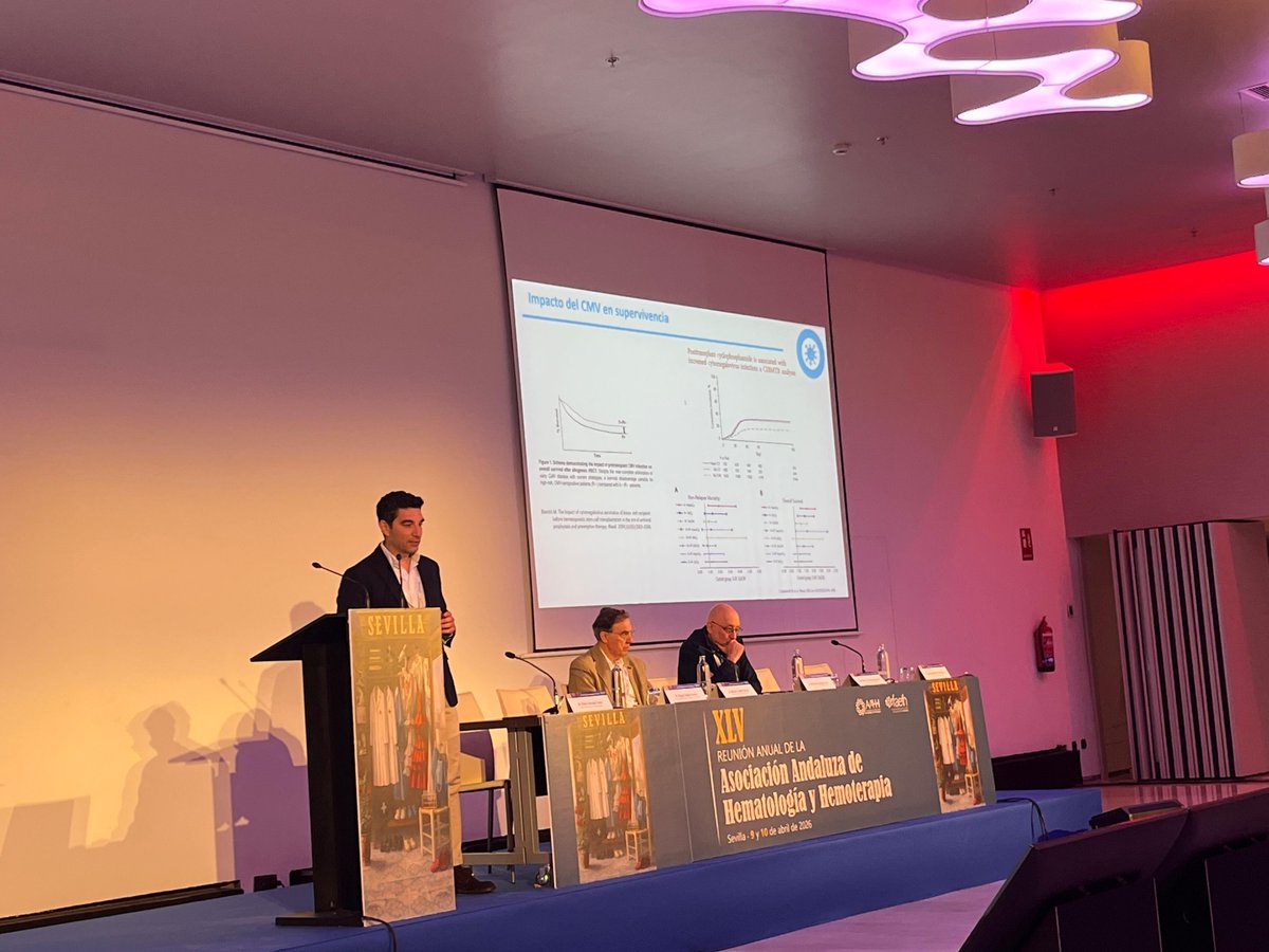 HematoHUVR's tweet photo. Brillantes presentaciones en la sesión de #trasplante de la #AAHH2026 a cargo de los doctores Maria Jesús Pascual F. Martín Dominguez @DrMiguelPerales y P. González Sierra  
Gracias a los avances poder llegar a que todo paciente tenga al menos un donante!
#SomosHUVR https://t.co/jg3H28wUI9