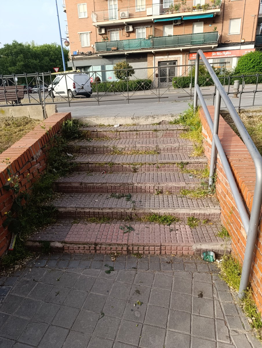 j🇪🇸 tweet media