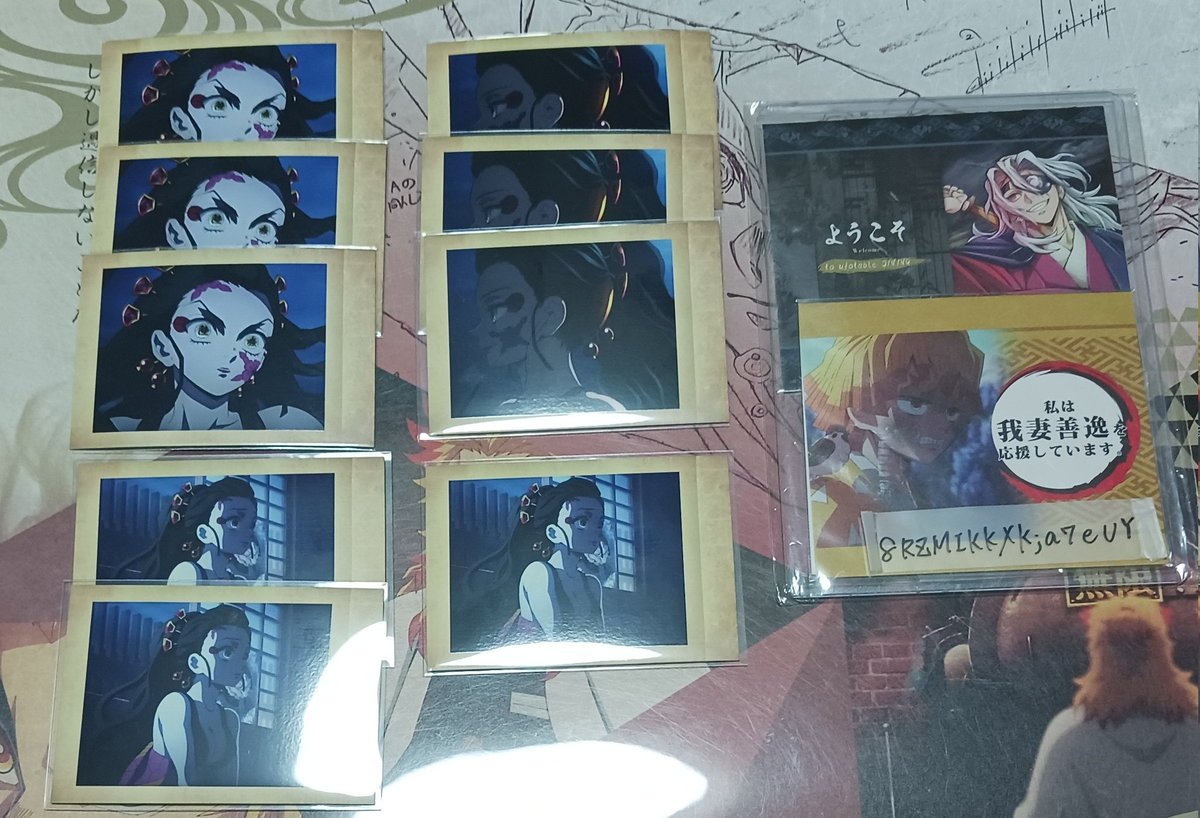 鬼滅の刃
パシャこれ
譲渡

譲)堕姫セット

求)定価825円＋送料

初版分となります。
多少丸みを帯びています、気にされない方のみ

購入時の在庫の関係で、スリーブを2～3種類使用しています。