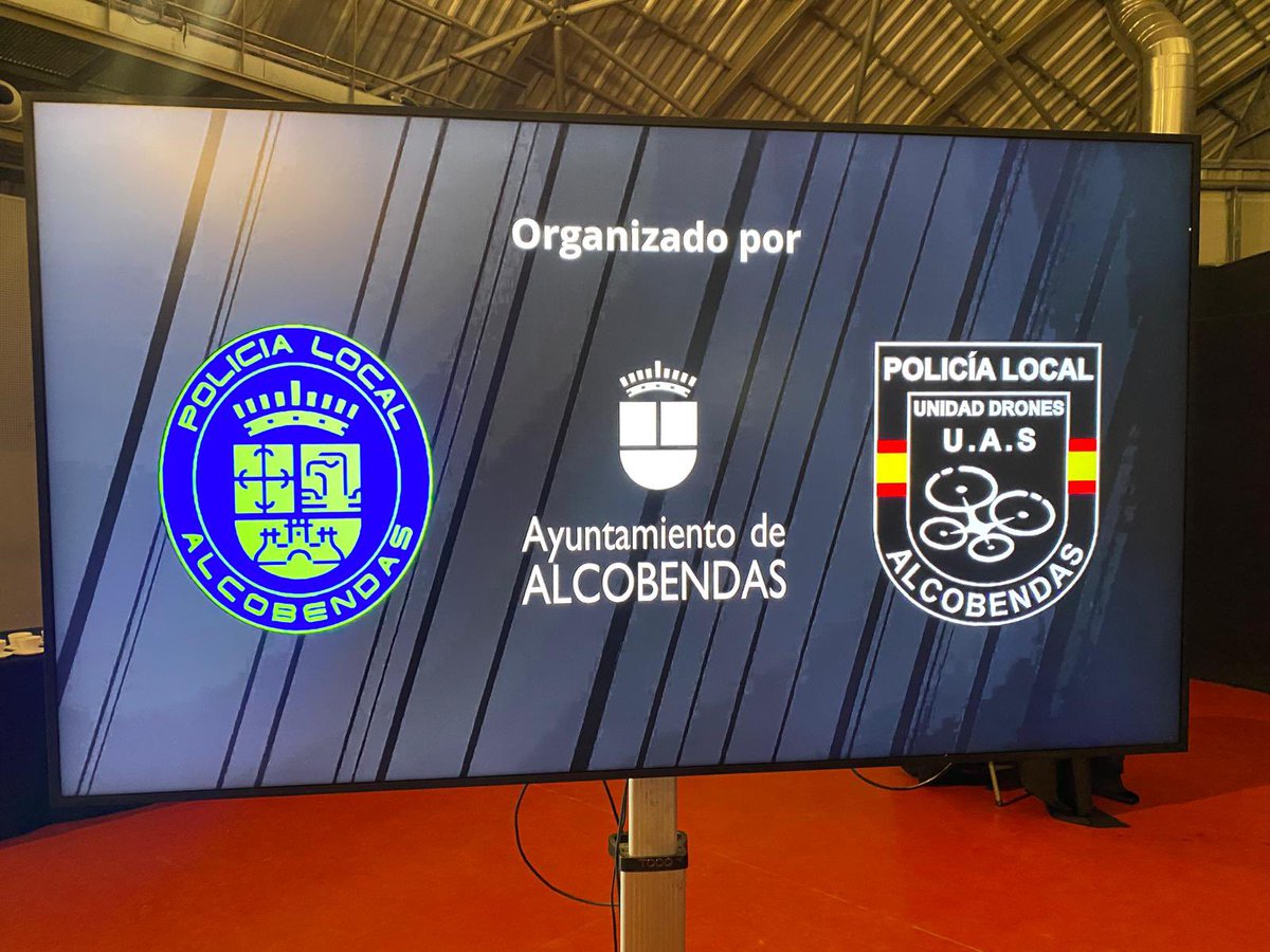 policiavaldmoro's tweet image. 📆#Ayer
📍#Alcobendas

Participamos en la jornada sobre Nuevas Tecnologías aplicadas en #Drones

Organizada por @Alcobendas_Poli, con la colaboración de @DJIEnterprise @SamsungEspana y Grupo MCR.

Una oportunidad para seguir formándonos y mejorar nuestras capacidades operativas.