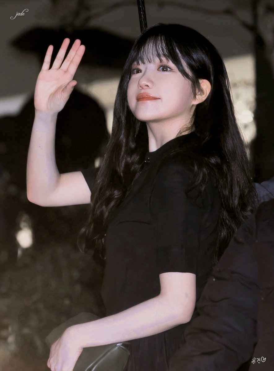 𝘫𝘢𝘥𝘦 tweet media