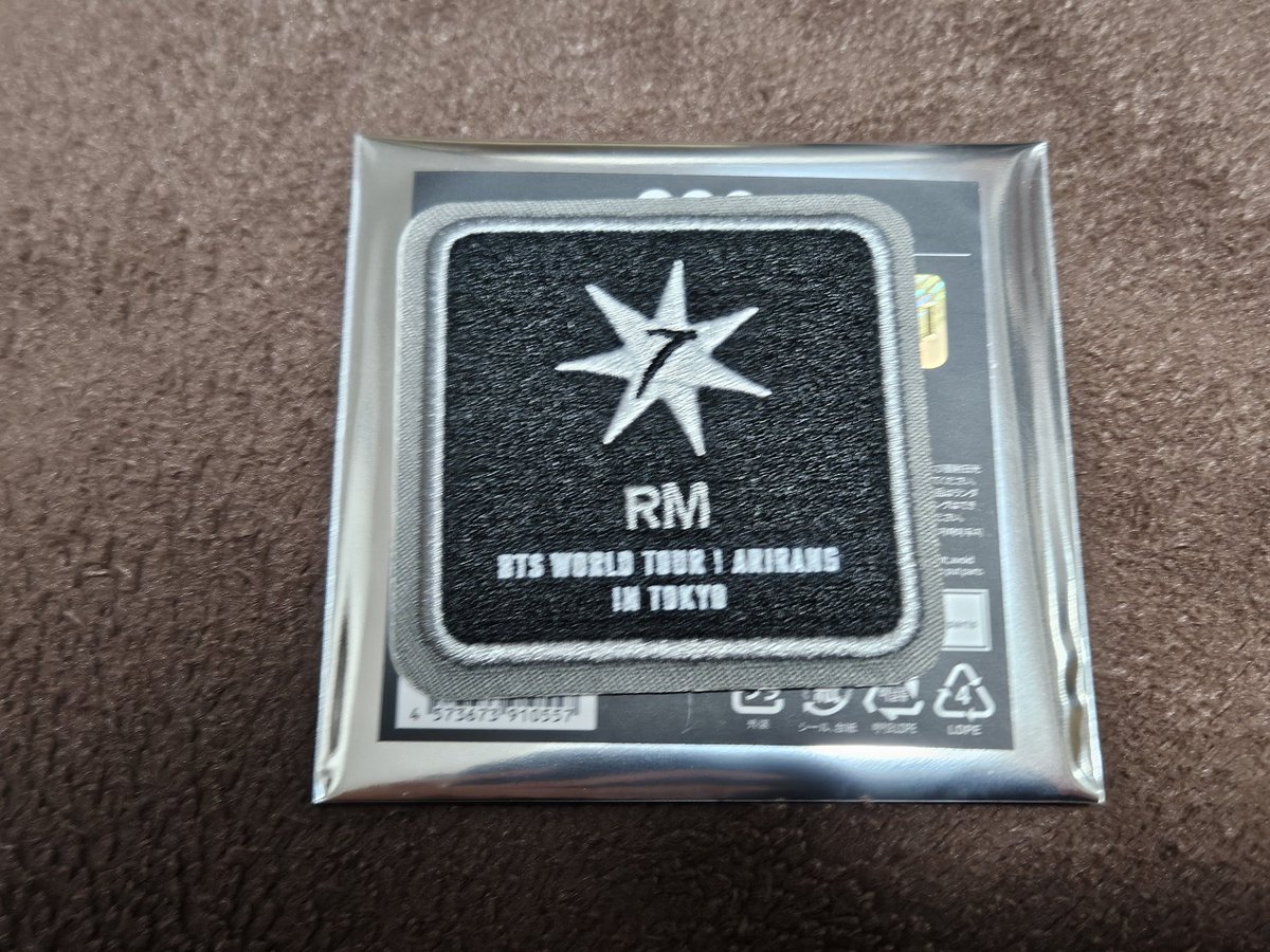 teterin23's tweet photo. BTS アリラン ワッペン 交換

【譲】RM
【求】BTS  V テテ

郵送で交換希望です
お気軽にお声がけください
よろしくお願いいたします https://t.co/pXD7xcjJv3