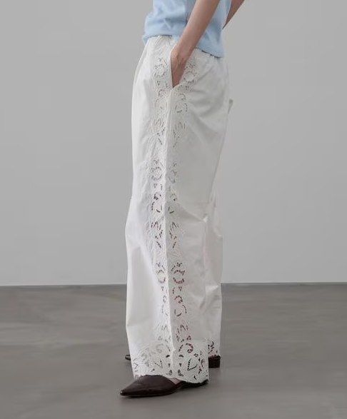 LOWRYS FARM tweet media