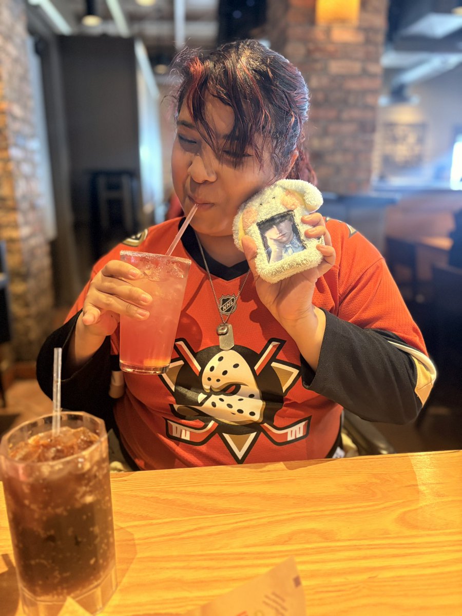 emilixdv's tweet photo. 🧡 https://t.co/klV0vRFrWw