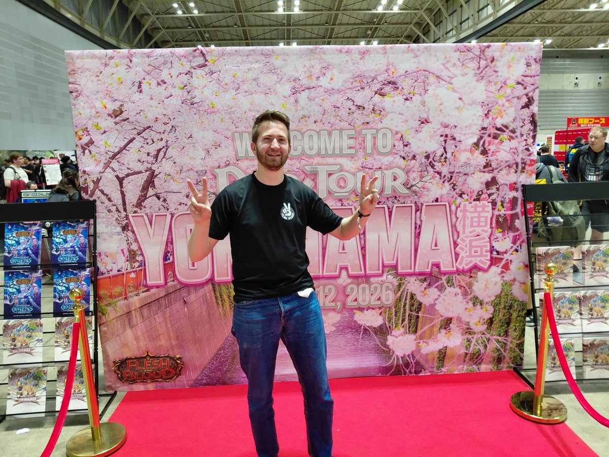 Made a day 2 in Yokohama at FaB Pro Tour💪

CC Pleiades
R1 Oscillio✅️ 
R2 Oscillio❌️
R3 Kassai❌️
R4 Cindra✅️
R5 Huntsman✅️

SAGE Kano
Ira✅️
Valda✅️
Ira✅️
Looking forward to tomorrow 
#fabtcg