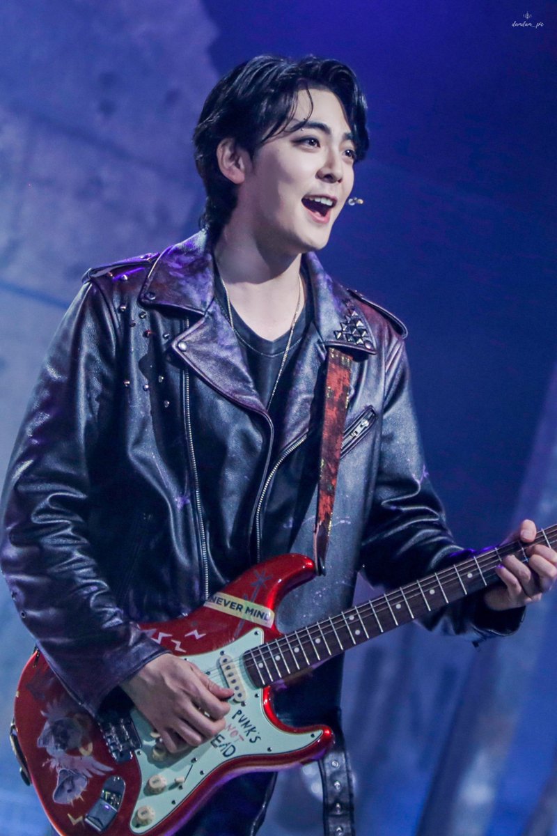 담담🎸 》 1🌛 2🌞 7 tweet media