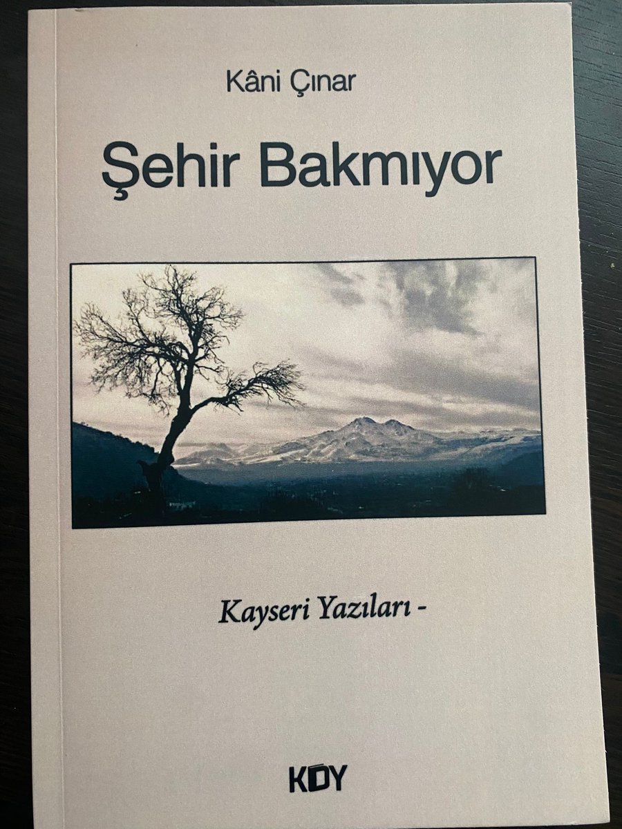 dursun_cicek_dc's tweet photo. Kadim dostum Kani Çınar'dan iki yeni kitap daha...
Erciyes'in duldasında Kayseri için bir anlam bir değerdir Kani Hoca...
Teşekkürler kıymetli dostum... https://t.co/u2IQxqlv0U