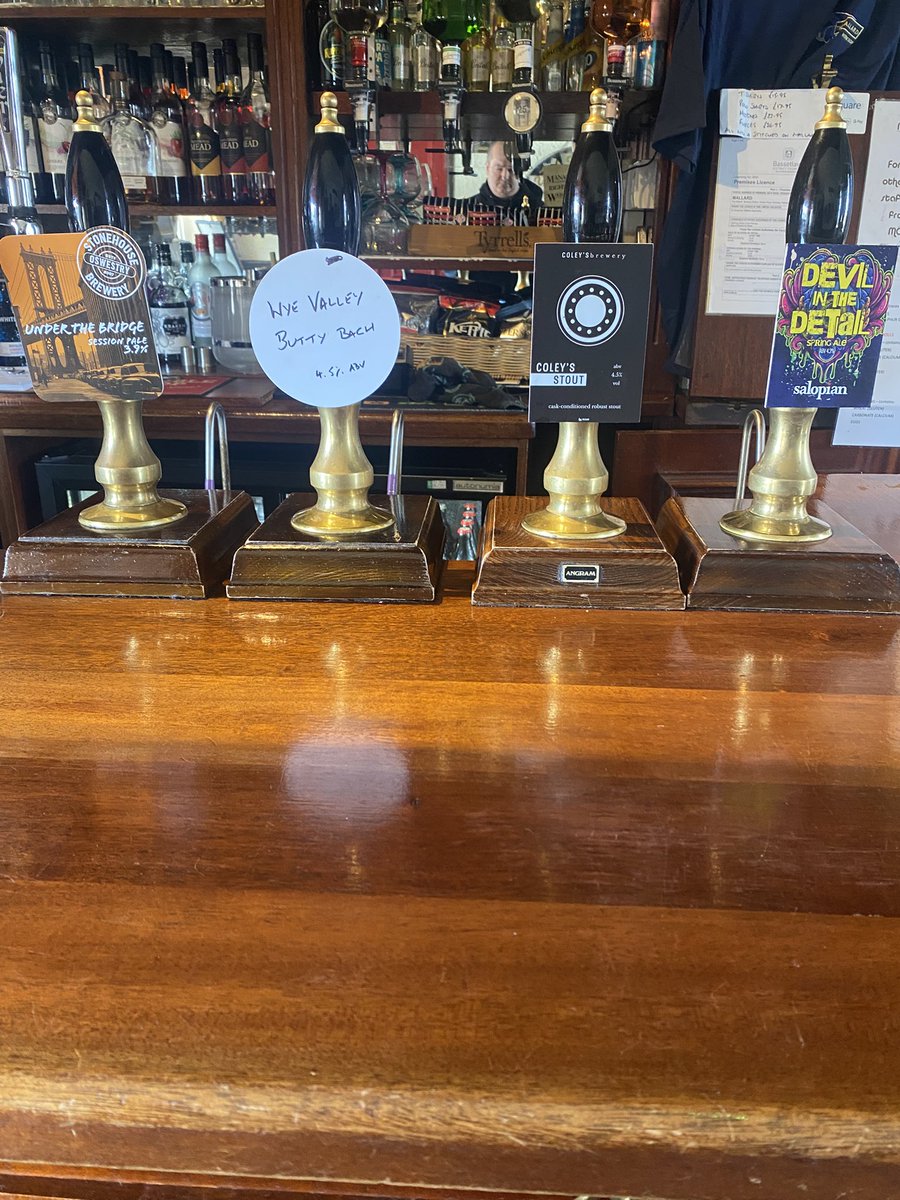 Mallard_Worksop's tweet image. #RealAle on Friday:
@StoneHouseBrewr Under The Bridge
@WyeValleyBrew Butty Bach
Coley’s Stout &amp;amp;
@SalopianBrewery Devil in the Detail
Plus ciders from @thatchers_cider &amp;amp; @lilleyscider 
Card payments accepted
Outdoor seating available
Open 12-11pm