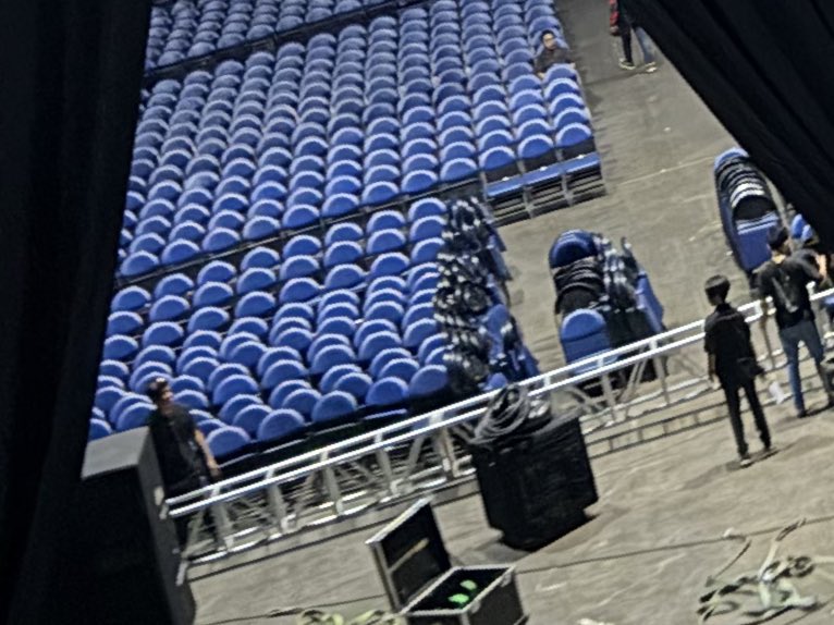 Ali ᥫ᭡ tweet media