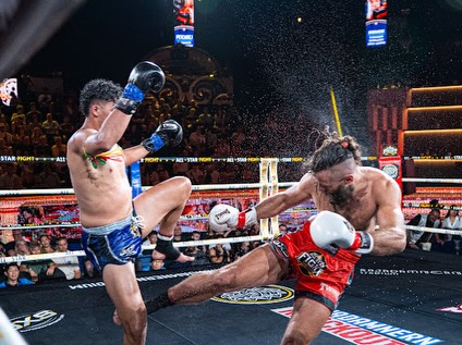 AlexBublea's tweet image. Precision.

Mma Transilvania Cluj-Napoca
VENUM Training Camp
SIBIGA FIGHT GEAR

#muaythai #fighter #thailand #romania #kickboxing #boxing #mma #lowkick #timing #precision #skills #winning