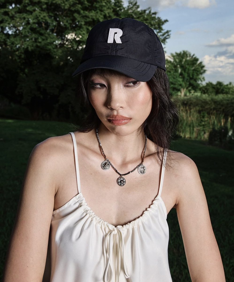 ขายเสื้อผ้าไปวันๆ tweet media