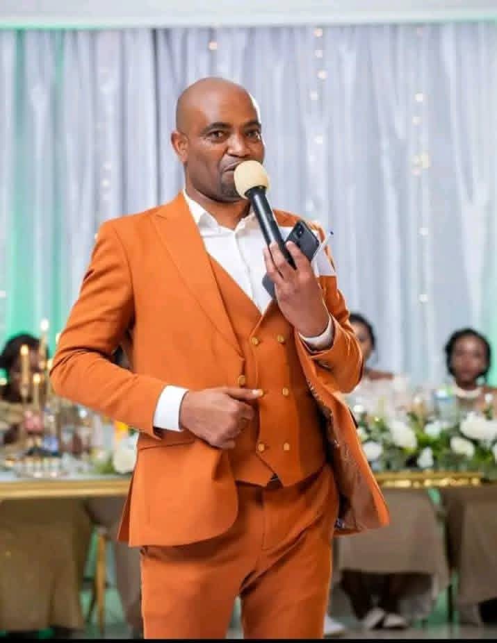 National FM tweet media