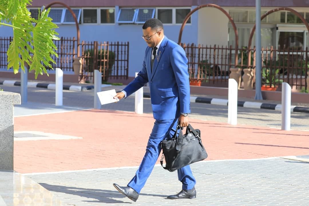 👉 Luhaga Mpina ni mmoja wa viongozi wanaoamini kuwa siasa ni huduma, siyo njia ya kujinufaisha binafsi✍️🇹🇿