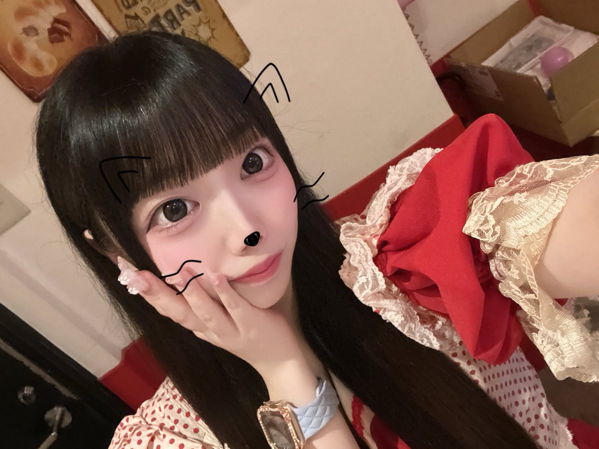 あいか tweet media