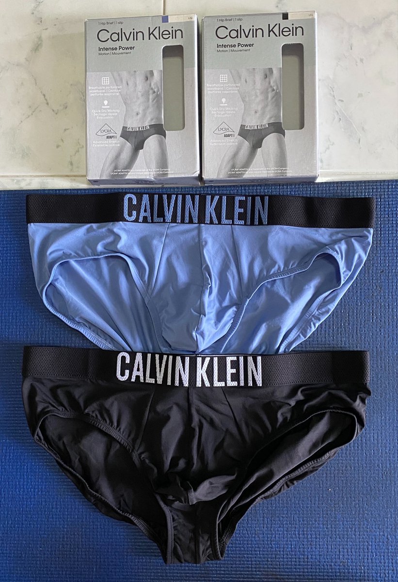 สายลม tweet media