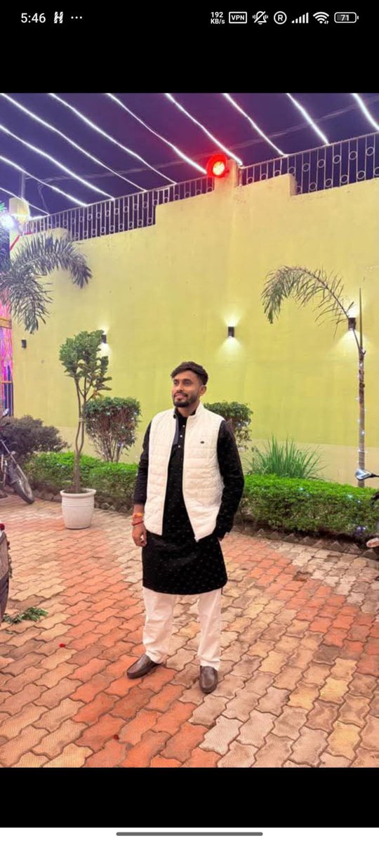 Ansarijawed00's tweet photo. अररिया हत्याकांड :जिसमें प्रशासन द्वारा सभी मामलों में काबू पा लिया गया वही ये शख़्स हत्याकांड को सांप्रदायिक रंग देने और माहौल खराब करने की कोशिश कर रहा ।
मैं प्रशासन से निवेदन करता हूं इससे पहले ये शख़्स कुछ अनहोनी करे ।इसपर करवाई की जाए 
@GopalganjPolice 
@bihar_police https://t.co/TYRTROU7MX