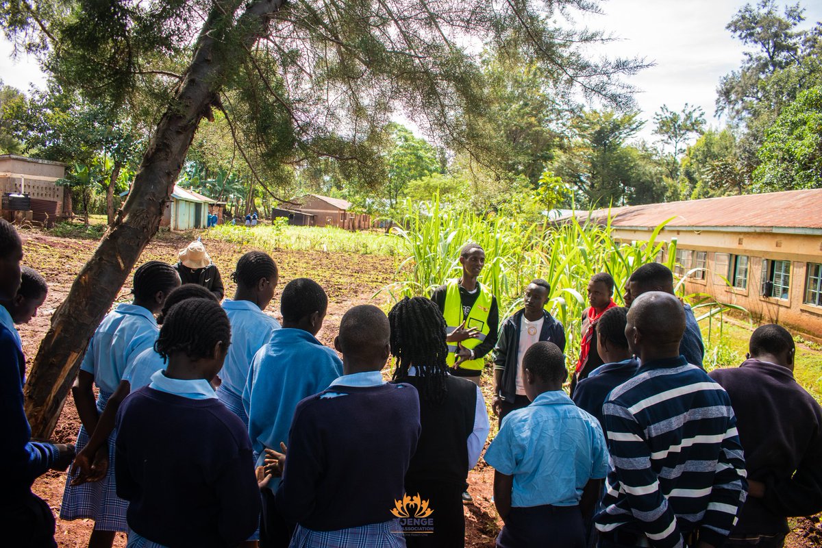 Jijenge2's tweet photo. Engaging students at Bukhulunya Primary School on environmental conservation and sustainable practices.
The energy, curiosity and participation were inspiring.
#EachOneReachOne
#youngmindsinenvironment
#leadersinenvironment
#Greenplanetinitiative
#YouthForChange https://t.co/lyHoza3tH0