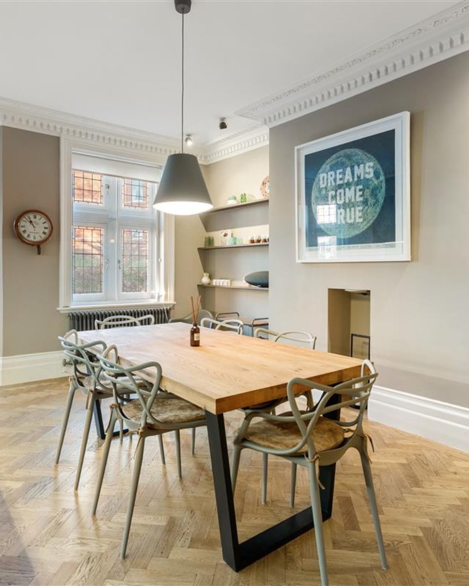 Douglas_Gordon's tweet image. Lateral living in the heart of Kensington ✨

📍 Kensington Court, W8
💷 £1,960,000 | 3 beds | 1,348 sq ft

🔗 bit.ly/4bLPKGO

#kensington #w8 #londonproperty #propertyforsale