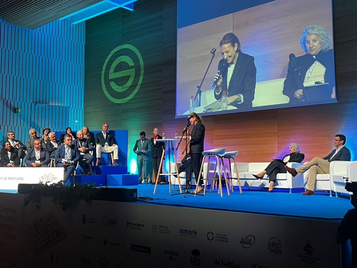 CEOE_ES's tweet photo. 💥CEOE participa en el VIII Congreso Internacional de Calidad y Sostenibilidad Turística en Córdoba @QCalidad

La dir. de Turismo de CEOE @inmadebenito  interviene en el panel sobre migraciones, #empleo y #formación

#QCalidadTurística #SostenibilidadTurística https://t.co/ZQIZdykwC2