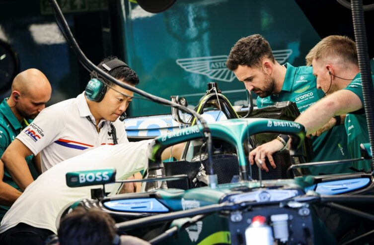 AstonF1Spain's tweet image. El motor Honda procedente del ADUO llegaría alrededor de Silverstone, por ahora se trata de una estimación, pero si todo va según lo previsto debería llegar sobre esa fecha, según Marco Canseco vía MARCA

#F1 #HondaF1 #Silverstone