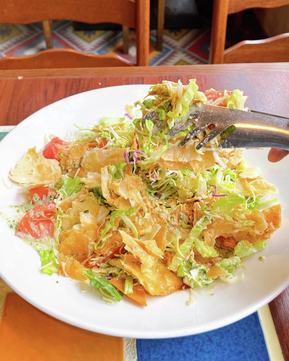 ⋱＼🫓トスターダ🥗／⋰ 揚げたトルティーヤが印象的なメキシカン