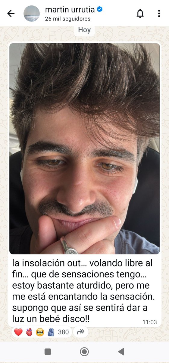 aina_aina02 tweet media