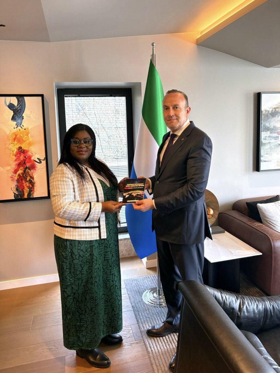 sarayli's tweet photo. Sierra Leone Büyükelçisi Dr. Francess Virginia Anderson ile bir araya gelmekten büyük memnuniyet duydum.

Nazik kabulleri ve şahsıma takdim ettikleri değerli ödül için kendilerine teşekkür ediyorum. Görüşmemizde, ülkede gerçekleştirilmesi planlanan yatırımlar üzerine verimli bir değerlendirme yapma imkânı bulduk. Bu temasın, iki ülke arasındaki iş birliğinin gelişmesine katkı sağlamasını temenni ediyorum.

#SierraLeone #Büyükelçilik #Diplomasi #Uluslararasıİlişkiler #Yatırım #Turizm #SaraylıGurup

I was pleased to meet with the Ambassador of Sierra Leone, Dr. Francess Virginia Anderson.

I would like to thank her for her kind reception and for the valuable award she presented to me. During our meeting, we had the opportunity to conduct a productive discussion on the investments planned to be carried out in the country. I hope that this engagement will contribute to the development of cooperation between our two countries.

#SierraLeone #Embassy #Diplomacy #InternationalRelations #Investment #Tourism #SarayliGroup