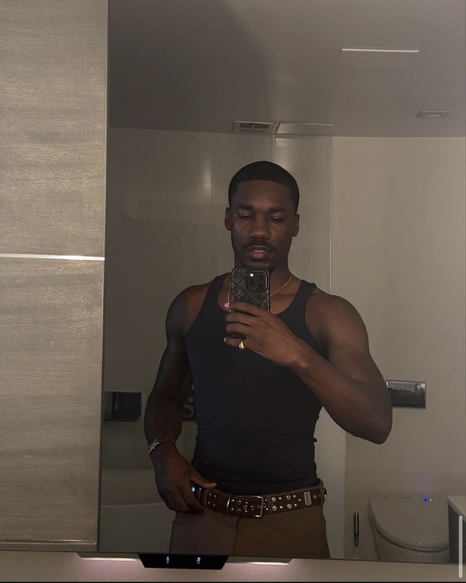 Male Central tweet media