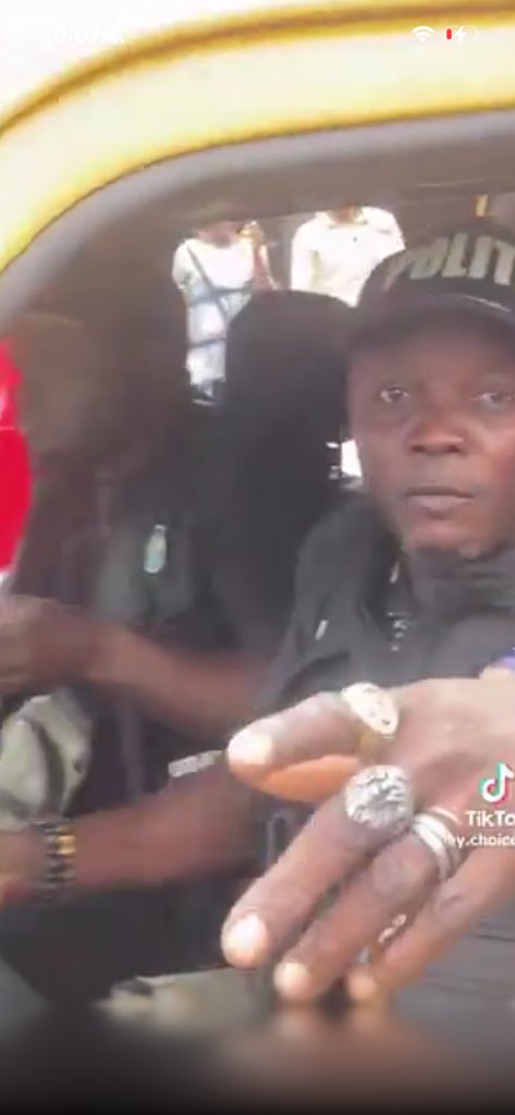 URGLY GRAMM🍃 tweet media