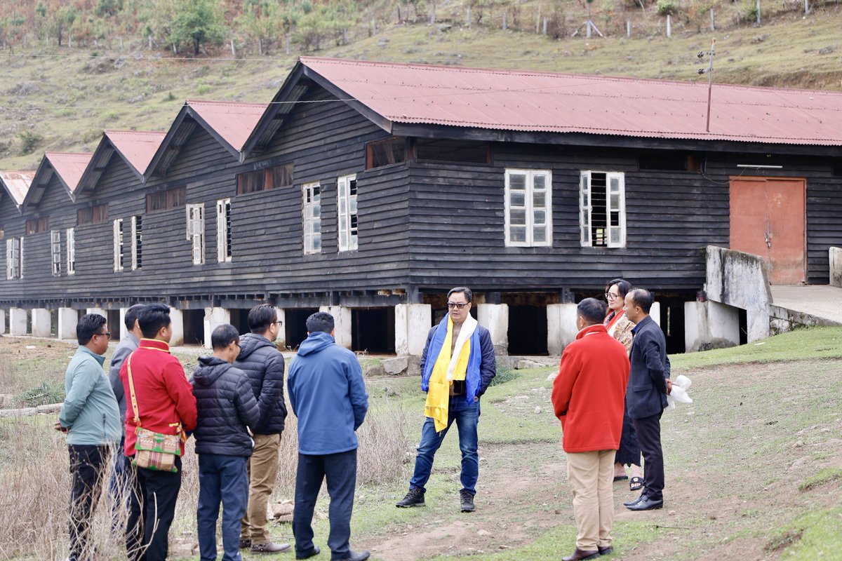 KirenRijiju's tweet image. Interacted with locals &amp;amp; spent time at the sheep farm and gained firsthand insight into their livelihoods.

#IncredibleIndia #DekhoApnaDesh