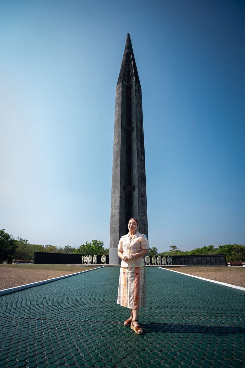 cely bueno tweet media