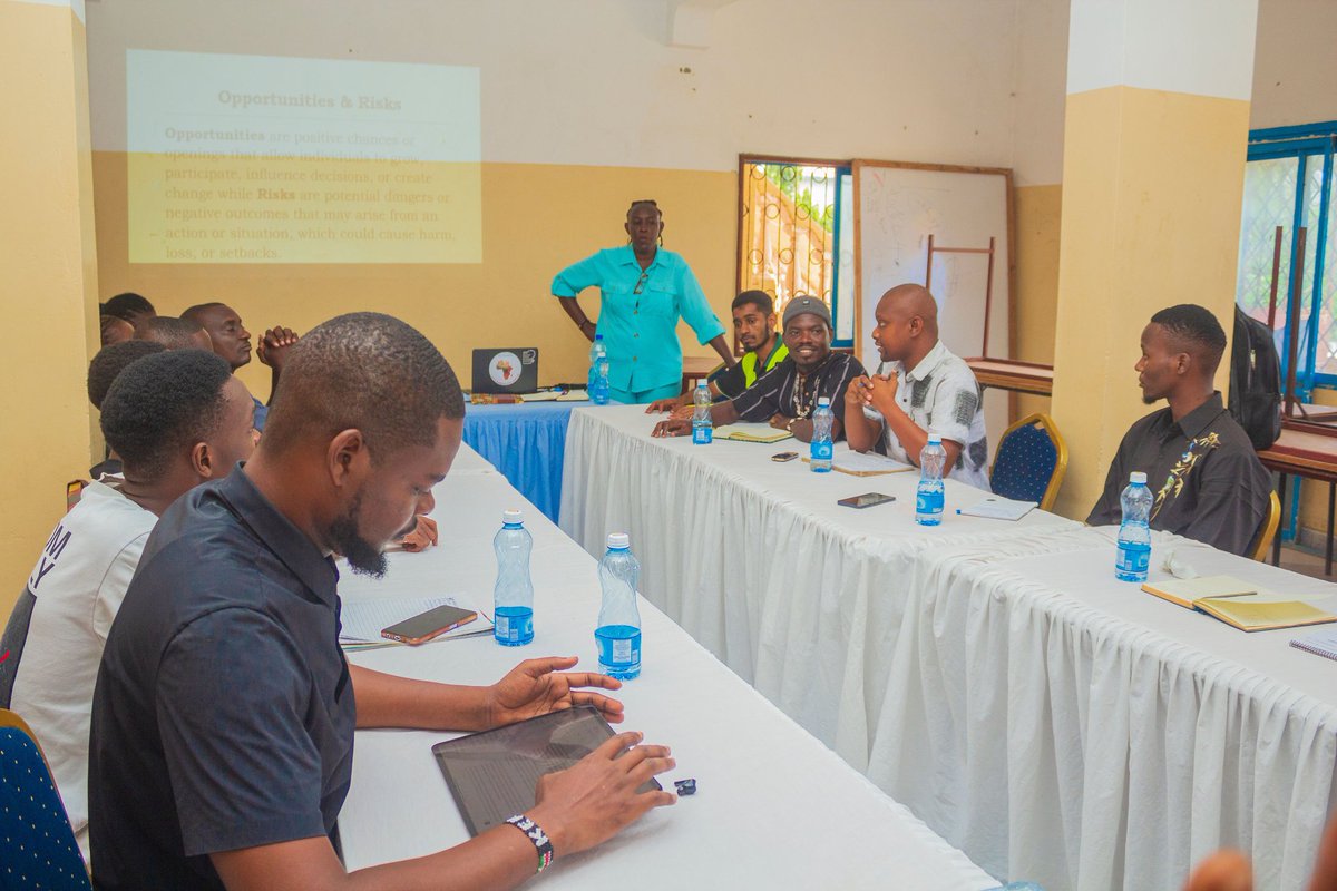 tena_org's tweet photo. With support from @HakiYetuOrg, members of @tena_org and fellow #HRDs had the privilege of participating in a training on Youth Safety in Political &amp; Civic Engagement, equipping them knowledge to identify &amp; navigate, through their daily civic and political engagement work. https://t.co/Ogl9EZV1il