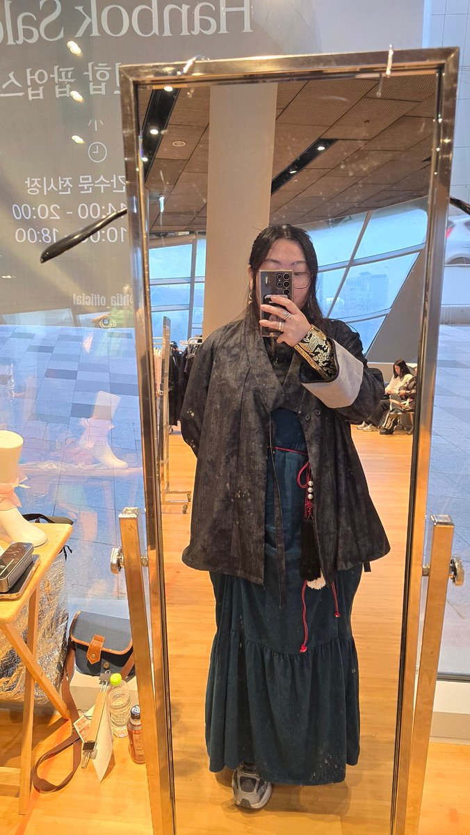 Esliel9579's tweet photo. 쨘
오늘도 뚠뚠 일을 뚠뚠 하눼 https://t.co/woN06Xih3Q