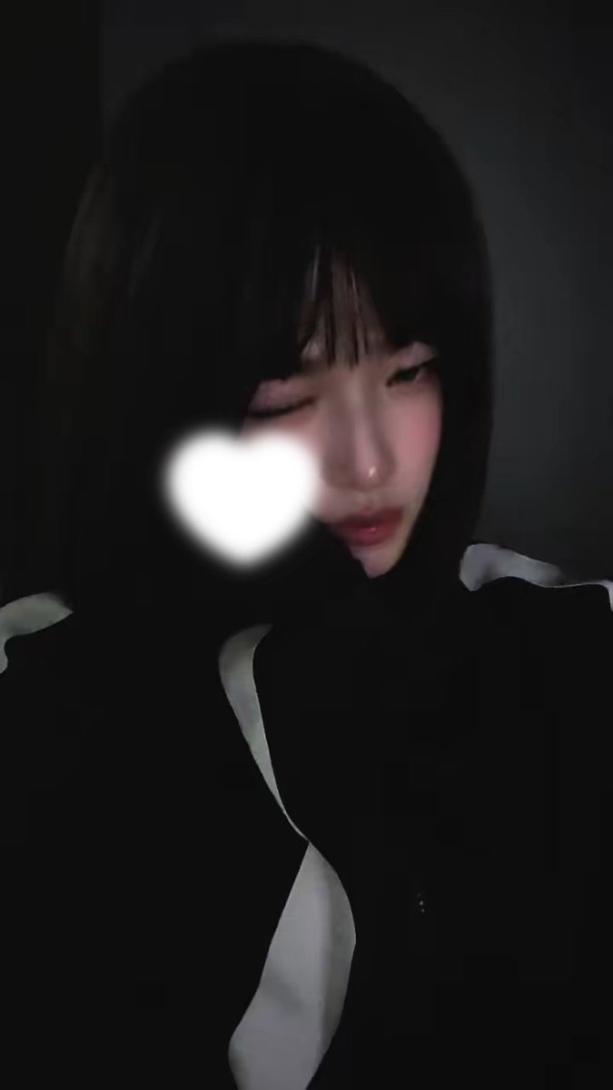 가월 tweet media