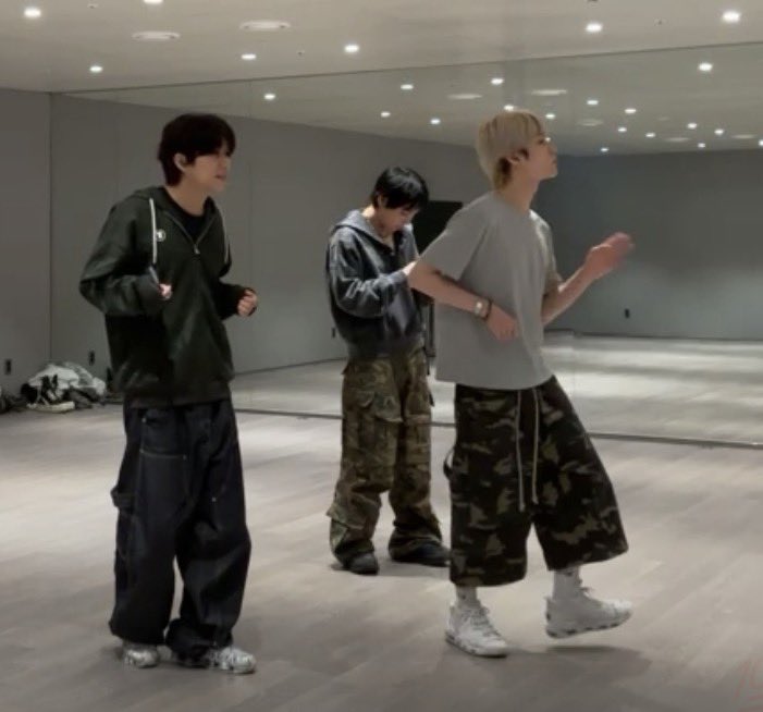 홍시그린그림🐈‍⬛ tweet media