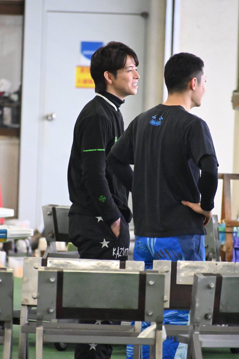 nikkan_boat's tweet photo. 【福岡ボート・ＧⅠ福岡チャンピオンカップ】前検日
バックショットでも、見慣れている選手なら誰か分かりますが、ファンの方も分かるものでしょうか？
ちなみに、３枚とも福岡支部ですね
＃ＢＯＡＴＲＡＣＥ　＃ボートレース福岡 https://t.co/TL9E4SMnDd