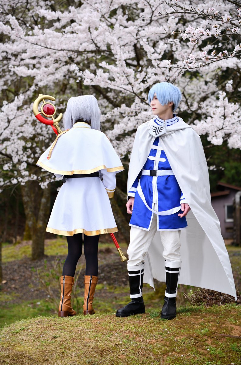 poyochan_nfo's tweet photo. ⚠︎︎コスプレ/葬送のフリーレン

魔王討伐の旅の途中𓂃🌸𓈒𓏸

ヒンメル(@fini_yahoy )
フリーレン(@poyochan_cos )

📷(@hk_netwk 様)

#コスプレ桜祭26 https://t.co/s7mAUWnEGb