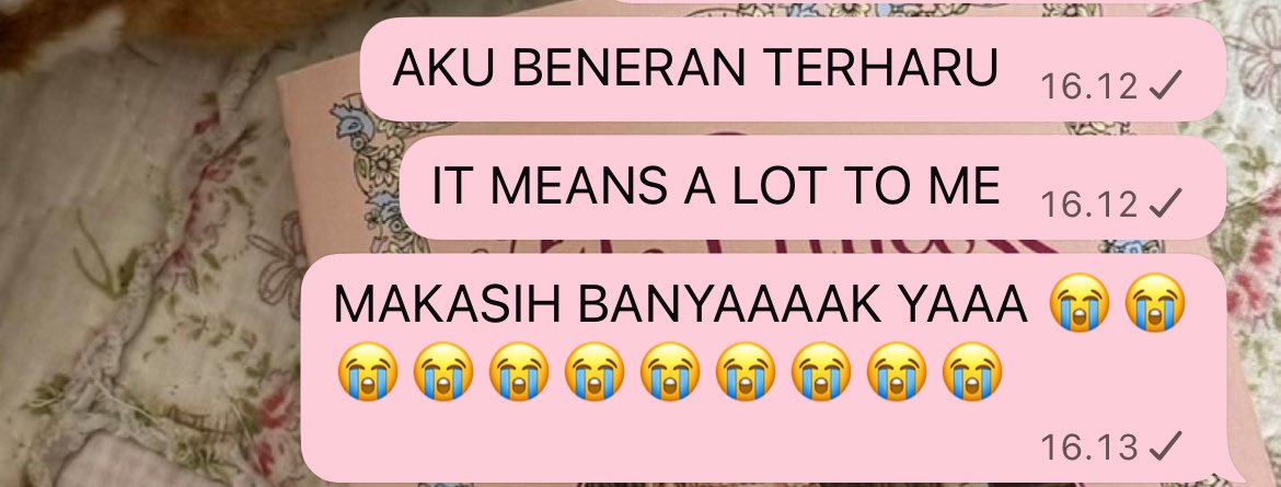 I’m honestly really touched by the letter my best friend gave me. I’m so grateful to have met someone as kind as you. I hope Allah rewards your kindness many times overrr 😞🤍